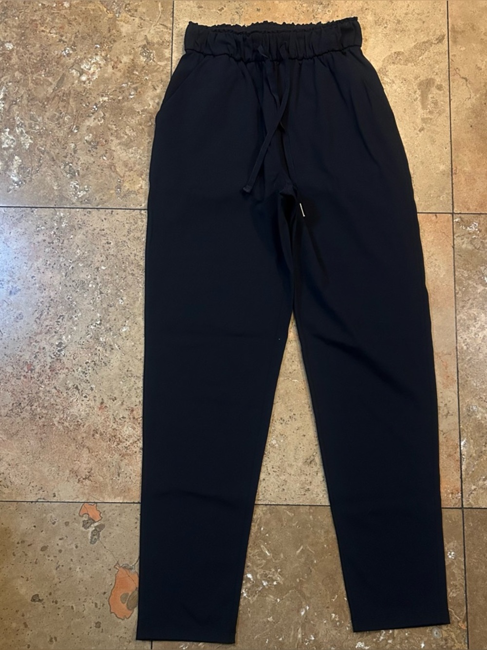 Lululemon Women’s Highrise Black Athletic Pants Size 2